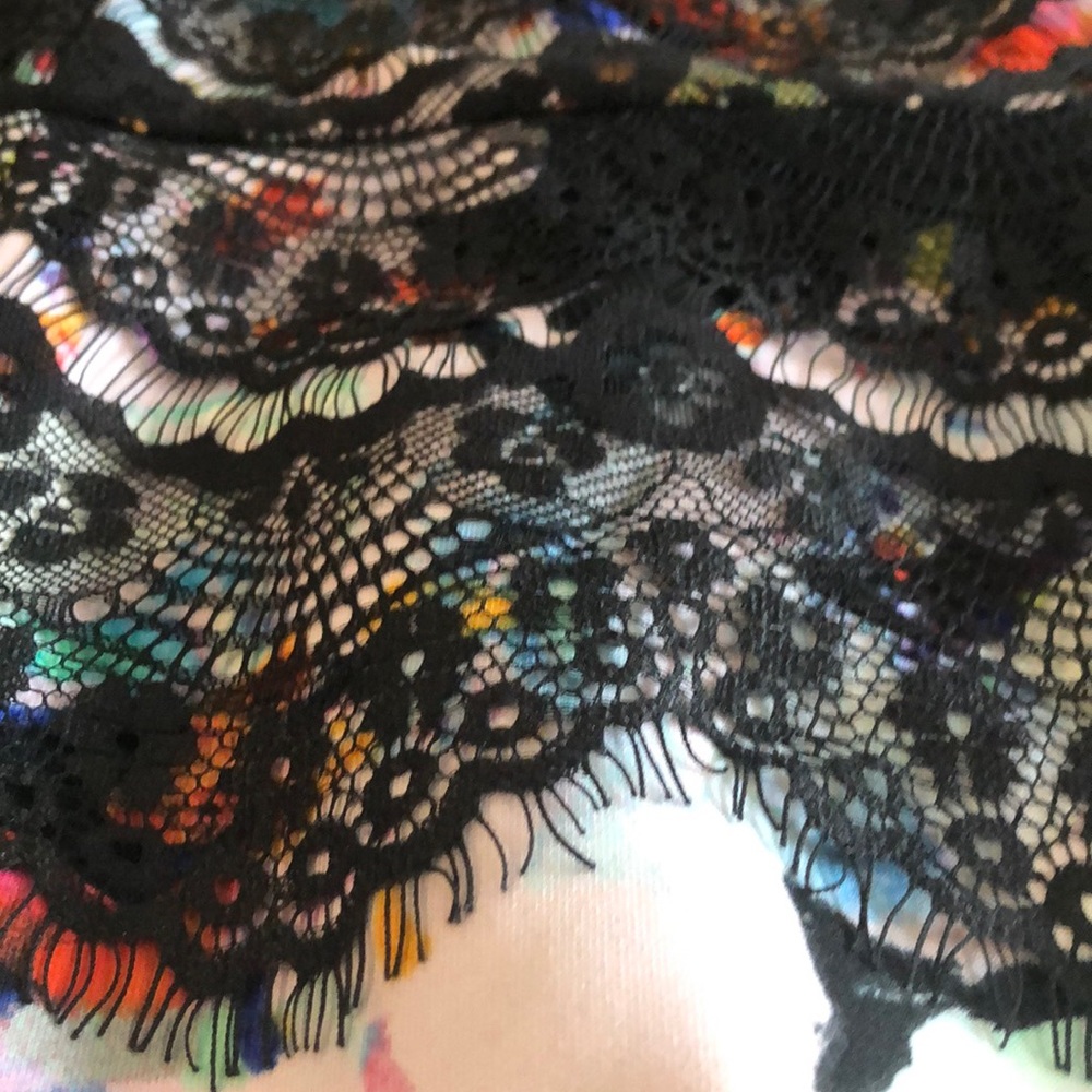 Neiman Marcus flower & lace midi dress - Picture 3 of 7